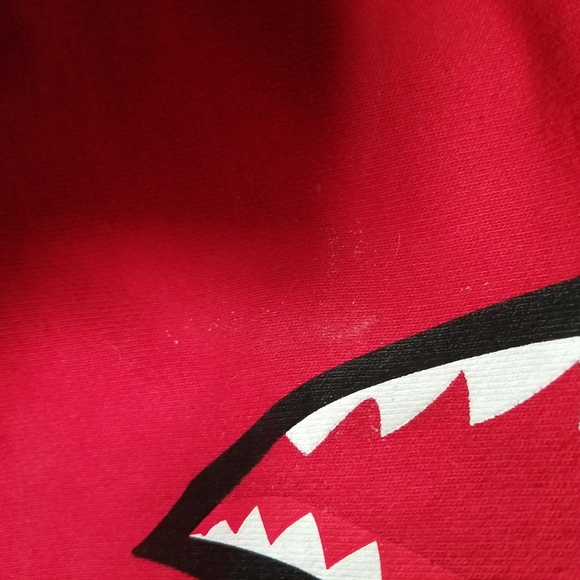 Red A Bathing Ape Sweater - Picture 10 of 11